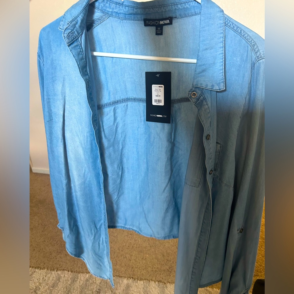 Fashion Nova button up shirt.